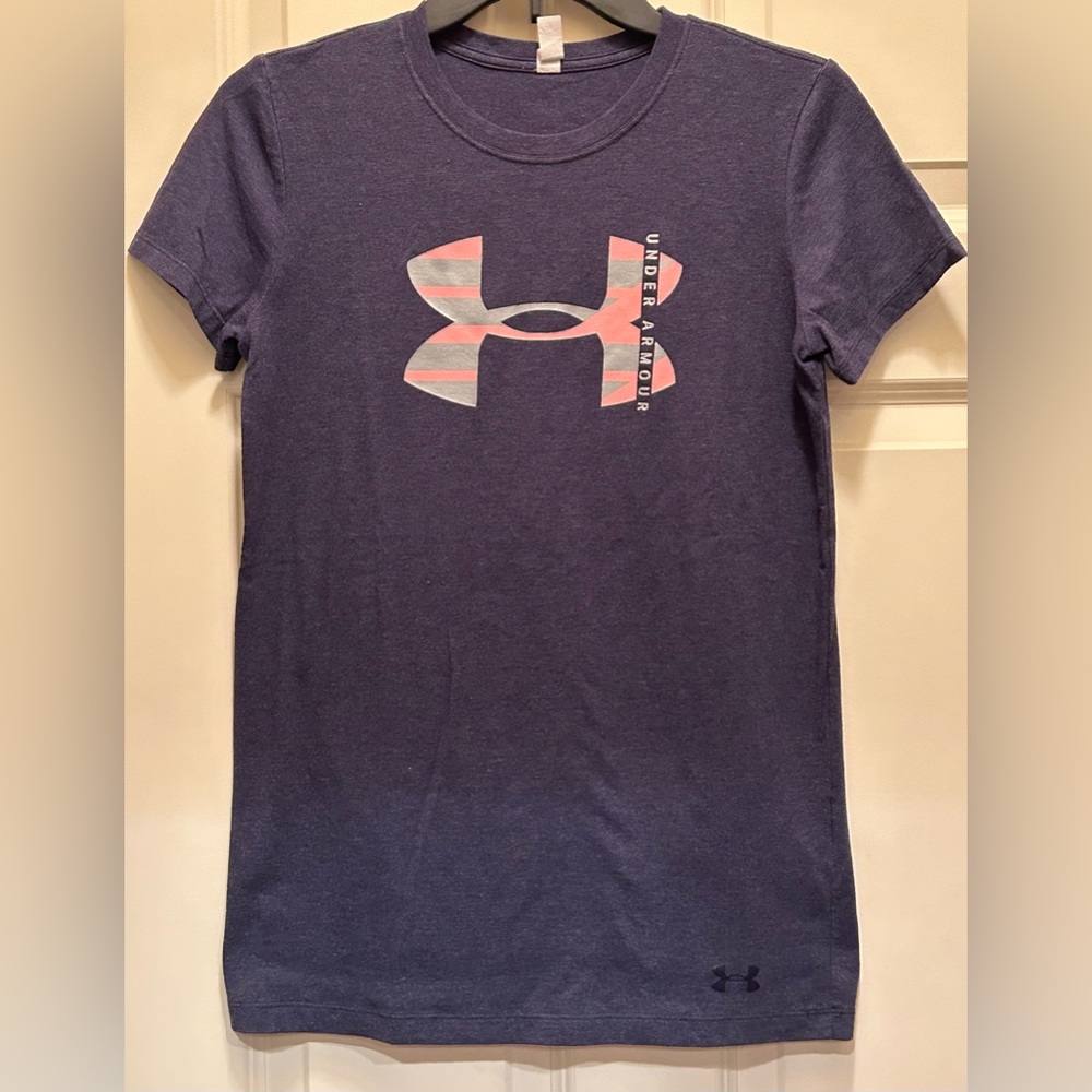 Under Armour T-Shirt Size XS